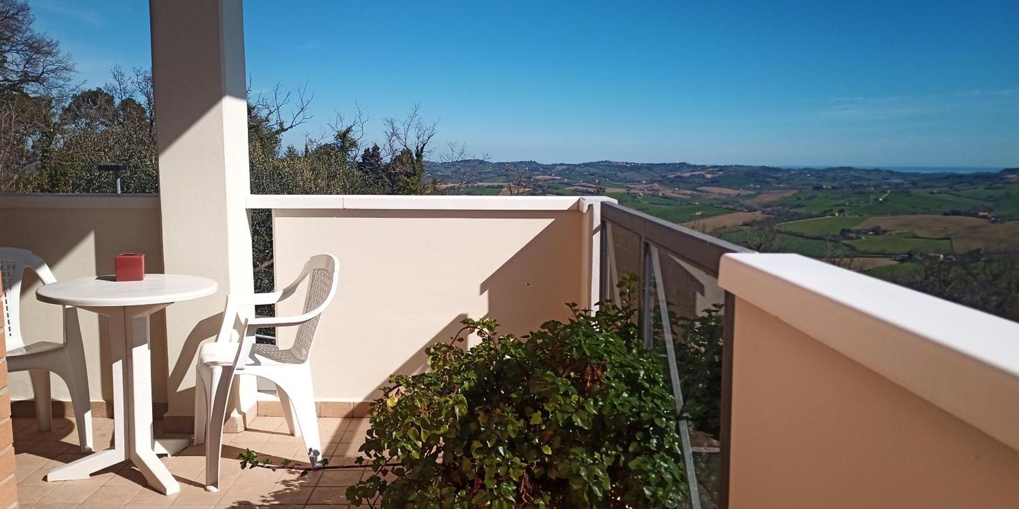 Appartamento Che Vista! Affittacamere Mombaroccio Экстерьер фото